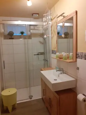 Ein Badezimmer in der Unterkunft Ferienwohnung Henker