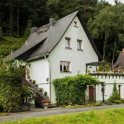 Das Gebäude in dem sich die Ferienwohnung befindet