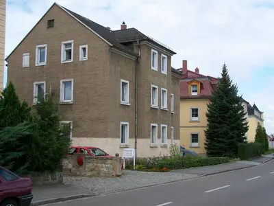 Das Gebäude in dem sich die Ferienwohnung befindet