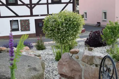 Ein Garten an der Unterkunft Ferienwohnungen Auszeit Ausblick