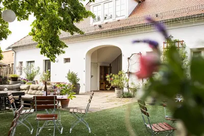 Ein Garten an der Unterkunft Weingut Haus Steinbach