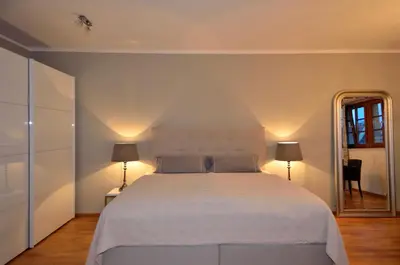 Ein Bett oder Betten in einem Zimmer der Unterkunft Dresden City Exklusiv