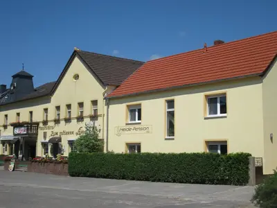 Das Gebäude in dem sich die Pension befindet