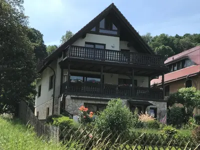 Ein Garten an der Unterkunft Ferienwohnung Gottlöber