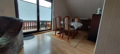Ein Sitzbereich in der Unterkunft FeWo Schmidt im Erzgebirge