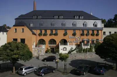 Das Gebäude in dem sich das Hotel befindet