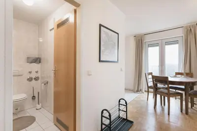 Ein Badezimmer in der Unterkunft Lichtdurchflutetes Appartement im Hechtviertel