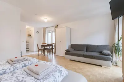 Ein Sitzbereich in der Unterkunft Lichtdurchflutetes Appartement im Hechtviertel