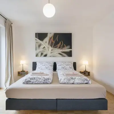 Lichtdurchflutetes Appartement im Hechtviertel