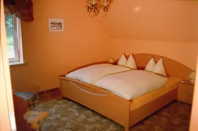 Ein Bett oder Betten in einem Zimmer der Unterkunft Pension Annelie