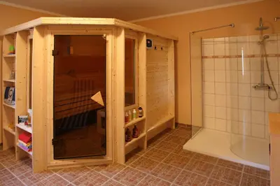 Ein Badezimmer in der Unterkunft Pension Annelie