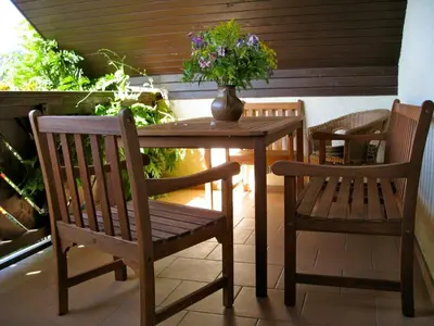 Ein Balkon oder eine Terrasse in der Unterkunft Ferienwohnung im DG, Parkplatz vorm Haus, WLAN