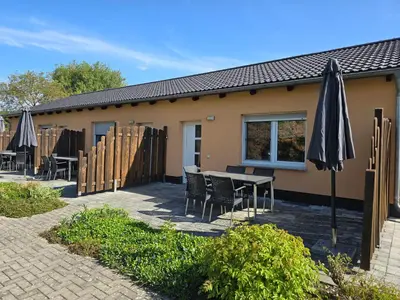Das Gebäude in dem sich die Ferienwohnung befindet