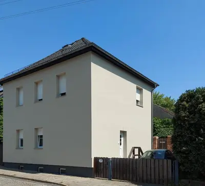 Das Gebäude in dem sich die Ferienwohnung befindet