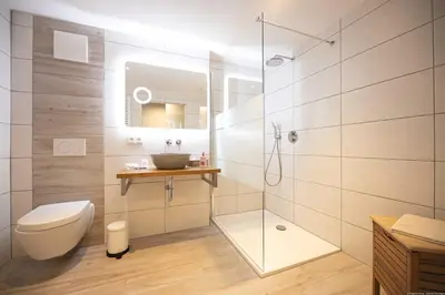 Ein Badezimmer in der Unterkunft Landhotel Zur Guten Einkehr