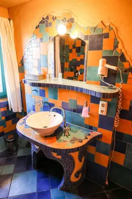 Ein Badezimmer in der Unterkunft Backstage Hotel