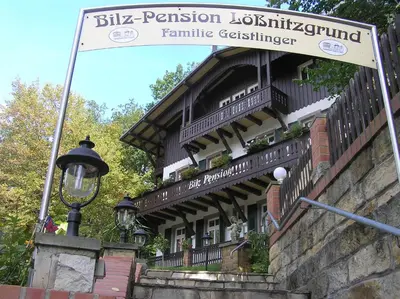 Das Gebäude in dem sich die Pension befindet