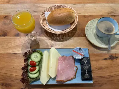 Essen im Hotel oder in der Nähe
