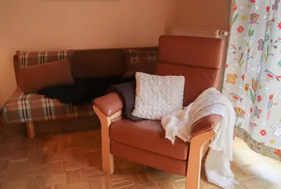 Ein Sitzbereich in der Unterkunft Ferienhaus Sohrmühle