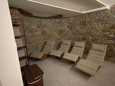 Ein Sitzbereich in der Unterkunft Waldhaus Pulsnitz