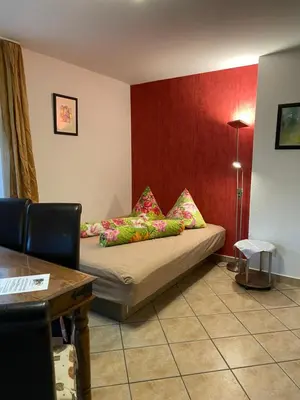 Ein Bett oder Betten in einem Zimmer der Unterkunft Ferienwohnungen Rehn