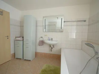 Ein Badezimmer in der Unterkunft Ferienwohnung Doberschau