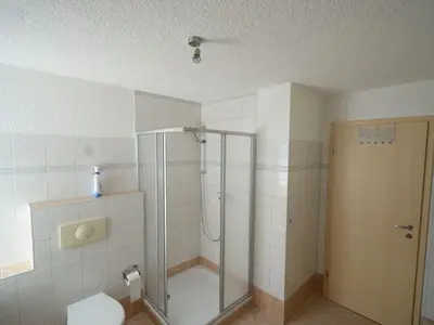 Ein Badezimmer in der Unterkunft Ferienwohnung Doberschau