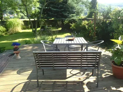 Ein Garten an der Unterkunft Alttolkewitzer Ferien- & Privatzimmer Mrosk Dresden