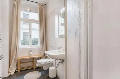 Ein Badezimmer in der Unterkunft Dresden365 Ferienwohnung mit Privatparkplatz