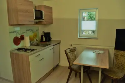 Küche/Küchenzeile in der Unterkunft Ferienwohnung Seebachstr.