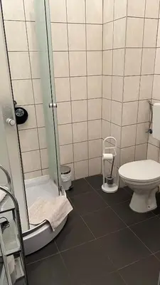 Ein Badezimmer in der Unterkunft Pension Chevermeto