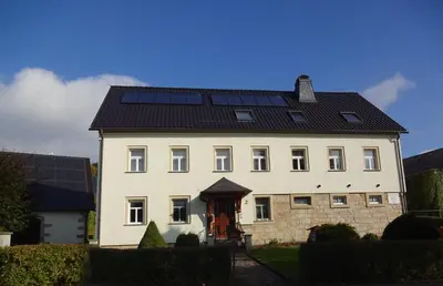 Das Gebäude in dem sich die Ferienwohnung befindet
