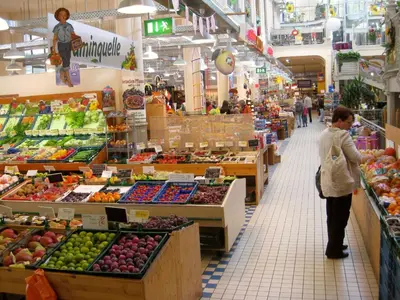 Ein Supermarkt oder andere Läden in der Ferienwohnung oder in der Nähe