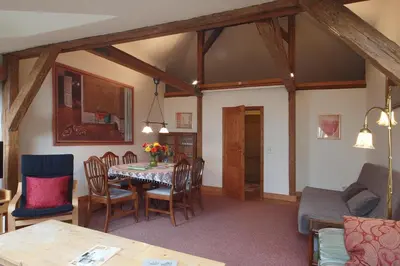 Ein Sitzbereich in der Unterkunft Ferienwohnungen Villa Haniel Sophie