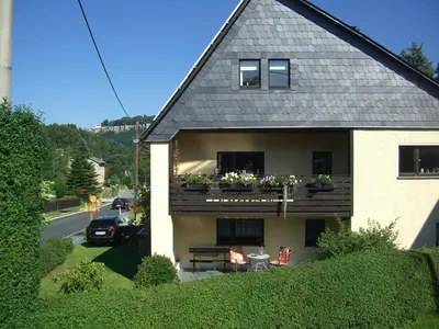 Das Gebäude in dem sich die Ferienwohnung befindet