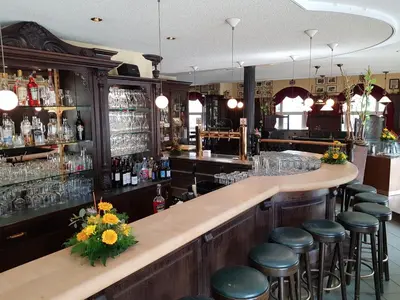 Lounge oder Bar in der Unterkunft Hotel Kaiserhof