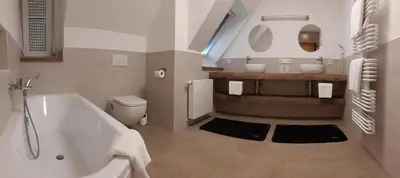 Ein Badezimmer in der Unterkunft Hotel am Schloss
