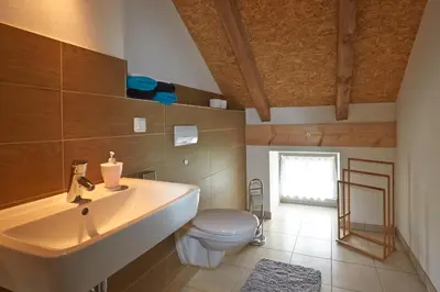 Ein Badezimmer in der Unterkunft Dreiseithof Sohra