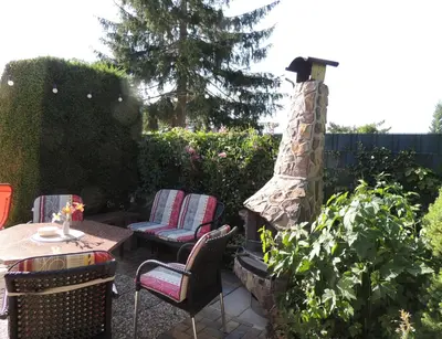 Ein Garten an der Unterkunft Pension 19