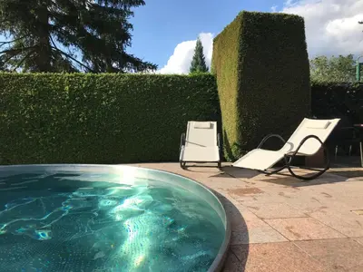 Der Swimmingpool an oder in der Nähe von Pension 19