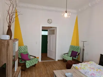 Ein Sitzbereich in der Unterkunft FeWo-Regenbogen-Dresden