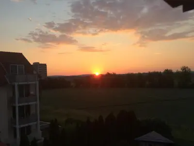 Blick auf den Sonnenuntergang/Sonnenaufgang von des Ferienhauses aus oder aus der Nähe