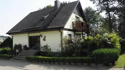 Das Gebäude in dem sich die Ferienwohnung befindet
