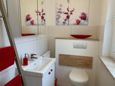 Ein Badezimmer in der Unterkunft Helenes Ferienwohnung auf dem Bauernhof - Lausitzer Seenland