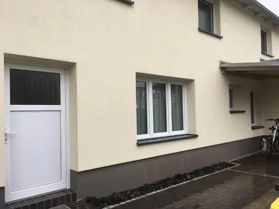 Das Gebäude in dem sich die Ferienwohnung befindet