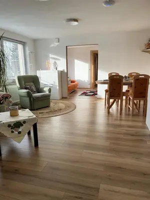 Ein Sitzbereich in der Unterkunft Ferienwohnung Schink - nahe Chemnitz