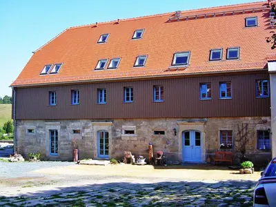 Das Gebäude in dem sich die Ferienwohnung befindet