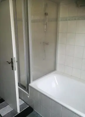 Ein Badezimmer in der Unterkunft Pension Elli Krössner