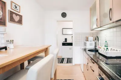 Küche/Küchenzeile in der Unterkunft Schlummi gemütliche zentrale & saubere Wohnung