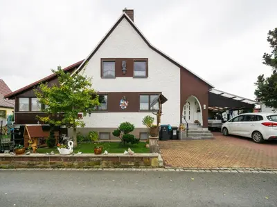 Das Gebäude in dem sich die Ferienwohnung befindet